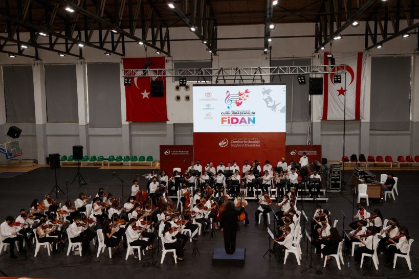 KKTC Cumhurbaşkanlığı - Cumhurbaşkanlığı Senfoni Orkestrası ve Cumhurbaşkanlığı  Fidan Çocuk Korosu ve Orkestrası'ndan 23 Nisan Ulusal Egemenlik ve Çocuk  Bayramı Konseri